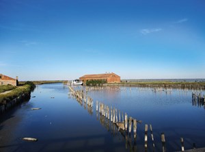 lagoon 2880552