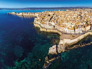 10 135 siracusa rid ortigia alta 19
