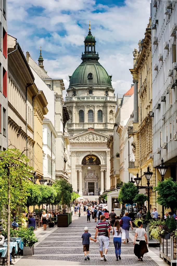 ago 20 238 budapest03 alta 19