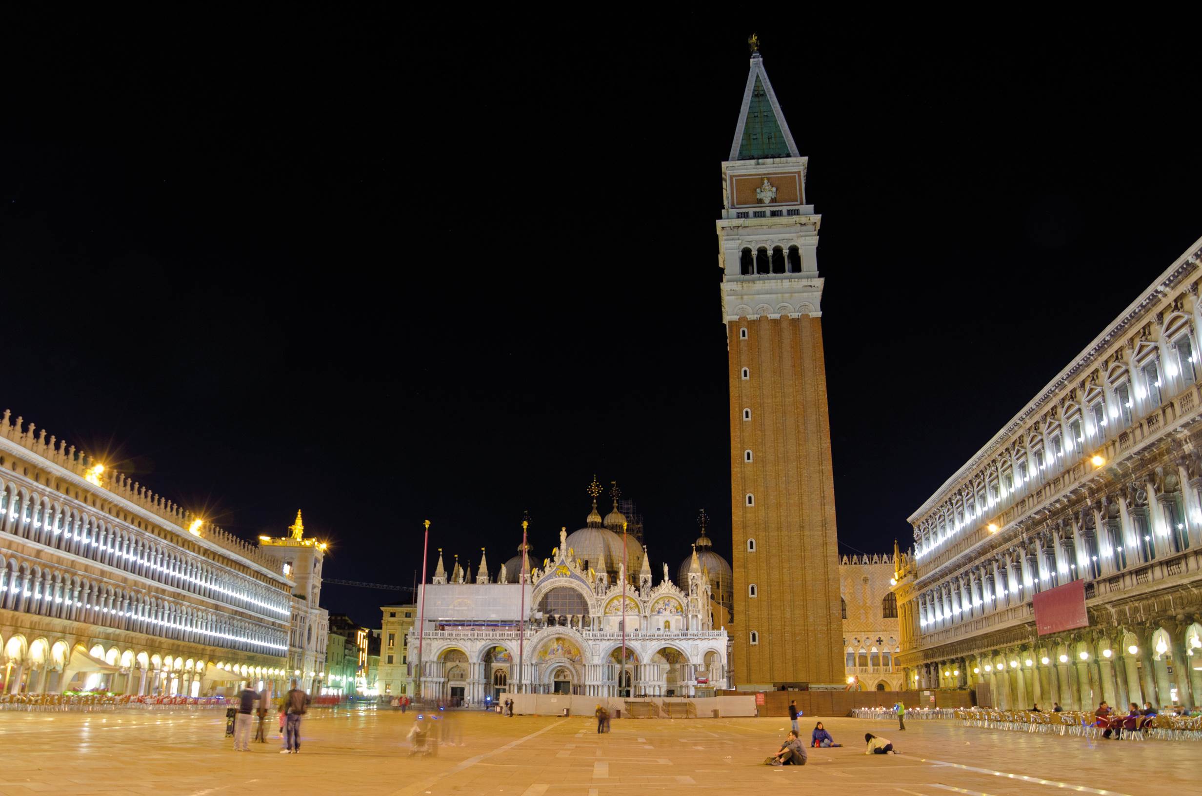 lug 47 venezia by night alta 20