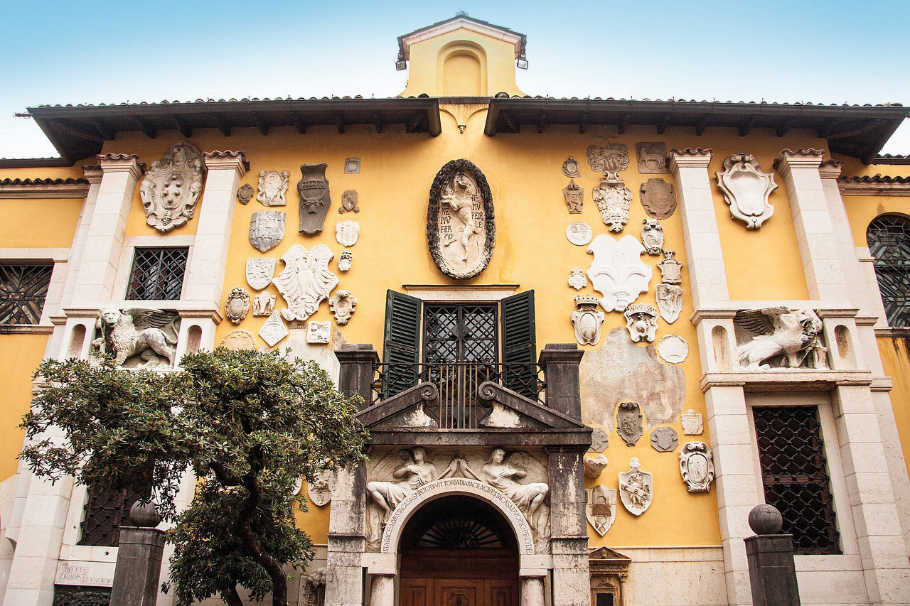 nov 71126 vittoriale old villa 355274 1280